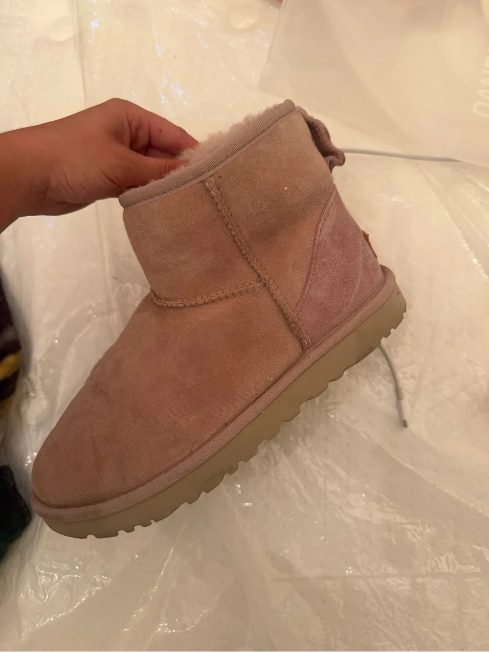 Pink uggs - Picture 2 of 4